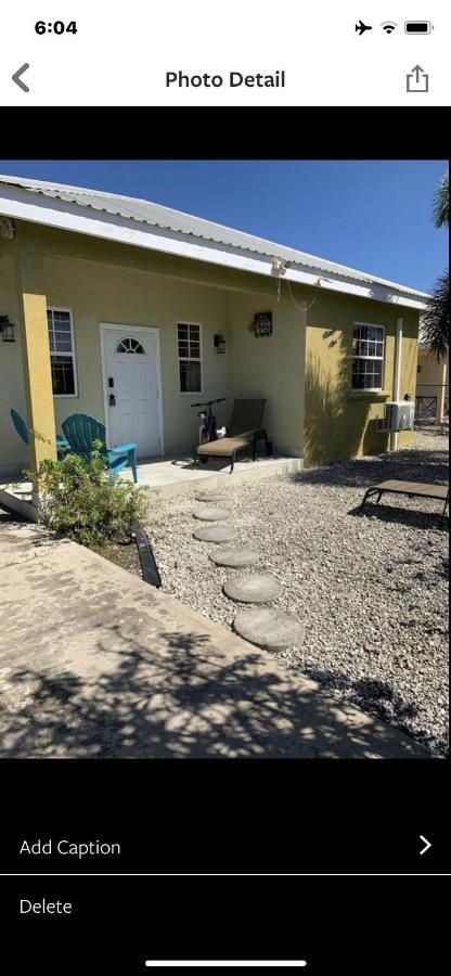 Raivens Nest Bed And Breakfast Christ Church Esterno foto